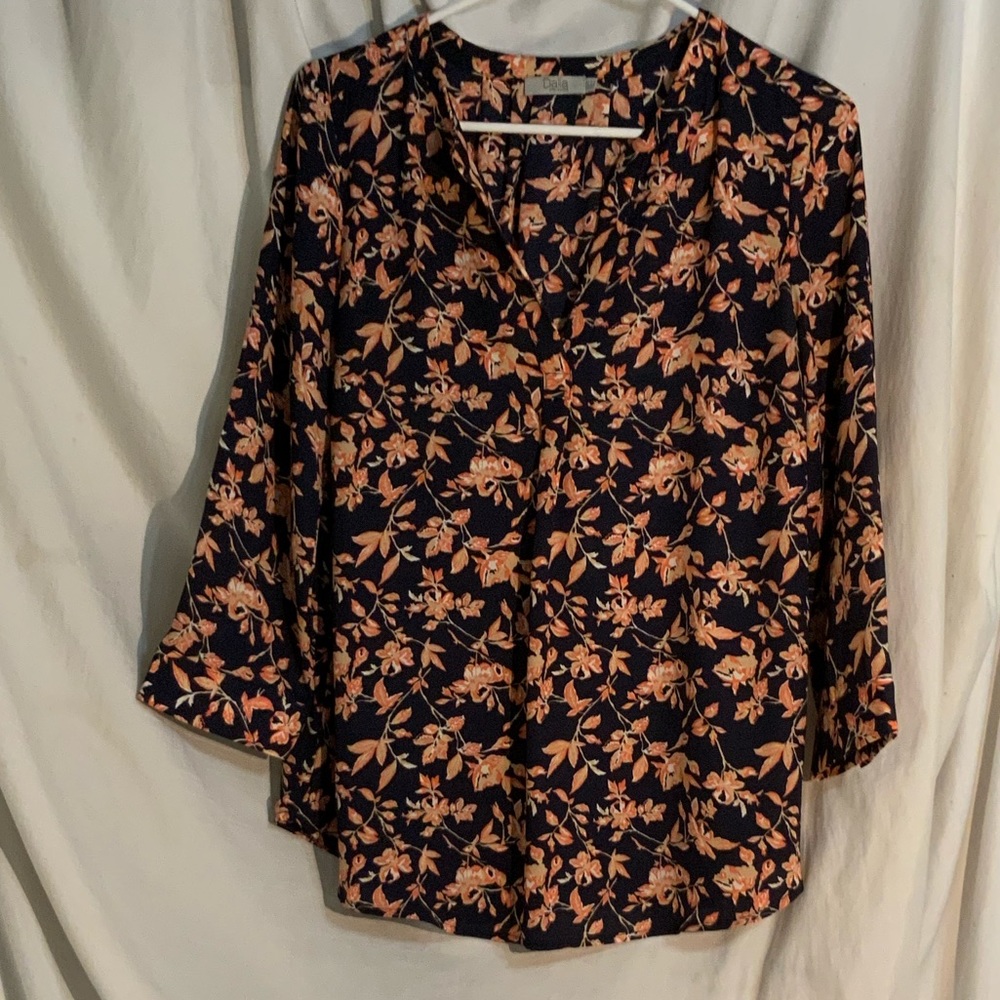 Small Lons Sleeve Blouse